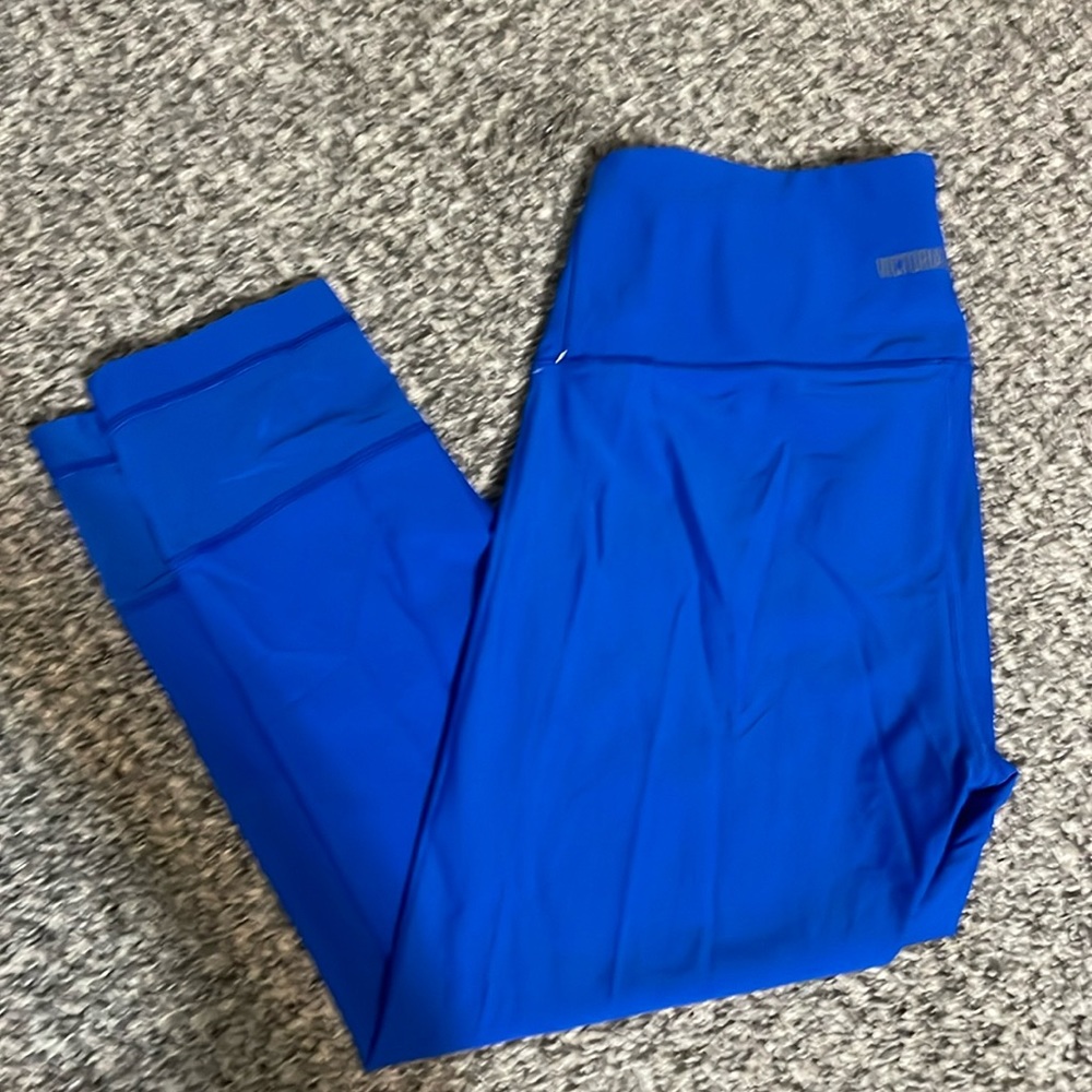 Victoria Secret sport blue leggings, size medium